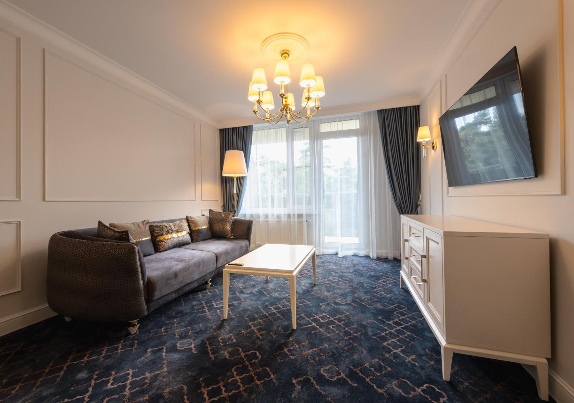 Gradiali Wellness And Spa Паланга Екстериор снимка