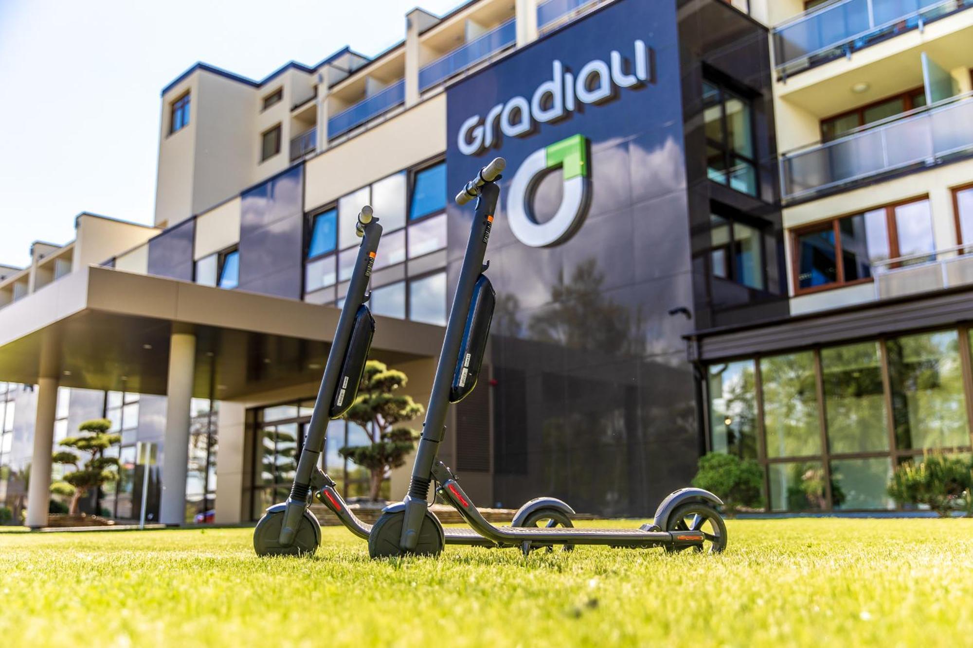 Gradiali Wellness And Spa Паланга Екстериор снимка